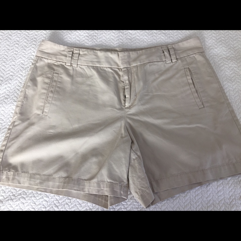 LOFT chinos style khaki shorts